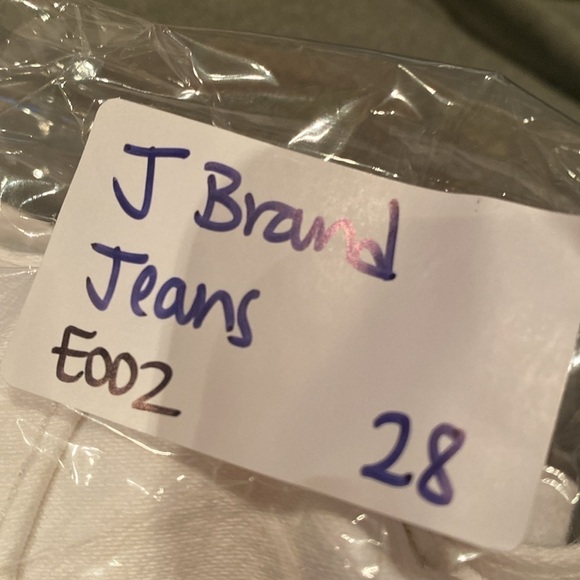 J Brand White Relaxed Straight Leg or Boot Cut Jeans Size 28 - Picture 10 of 10